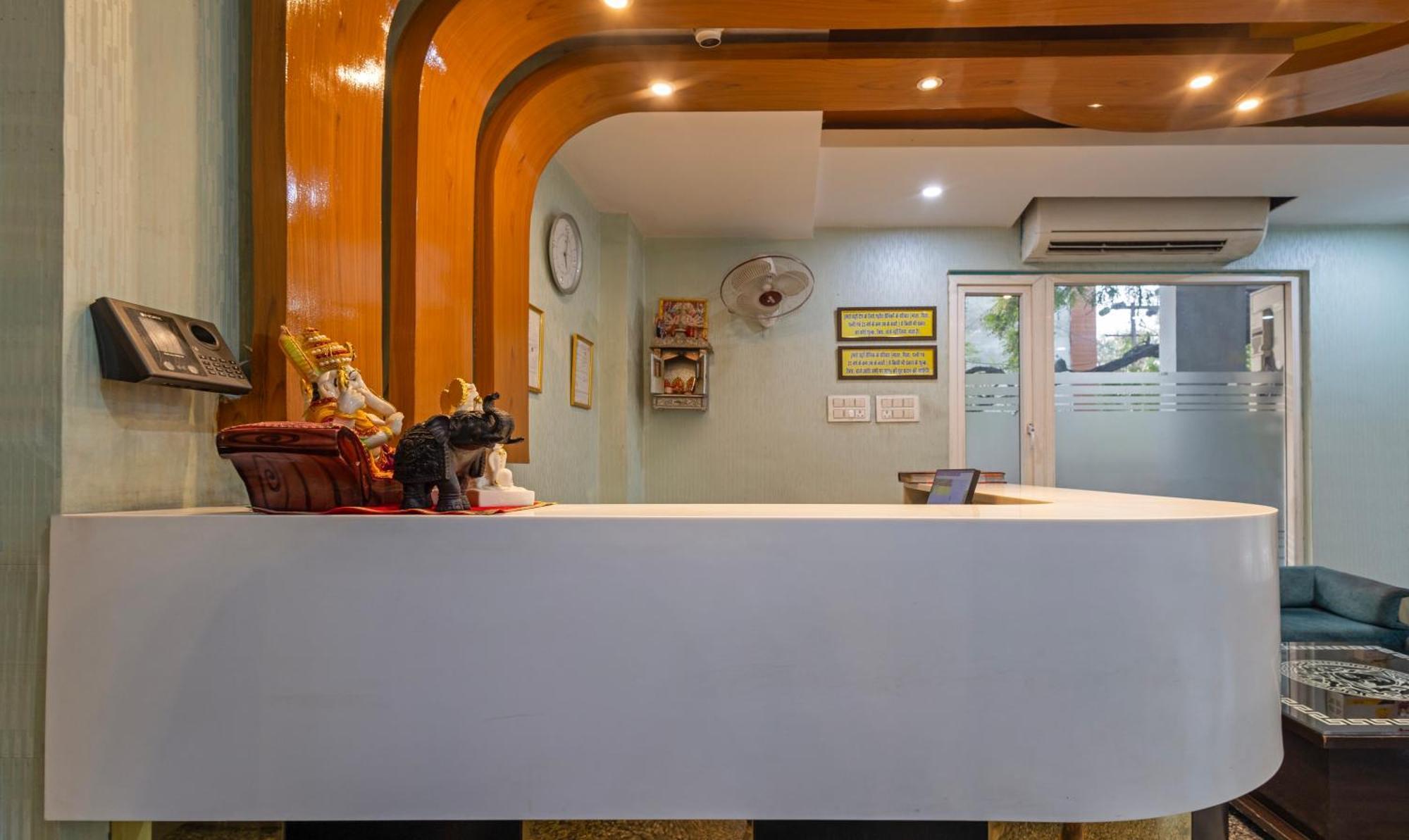 Hotel Treebo Shakuntalam, Near Lucknow Airport Exteriér fotografie