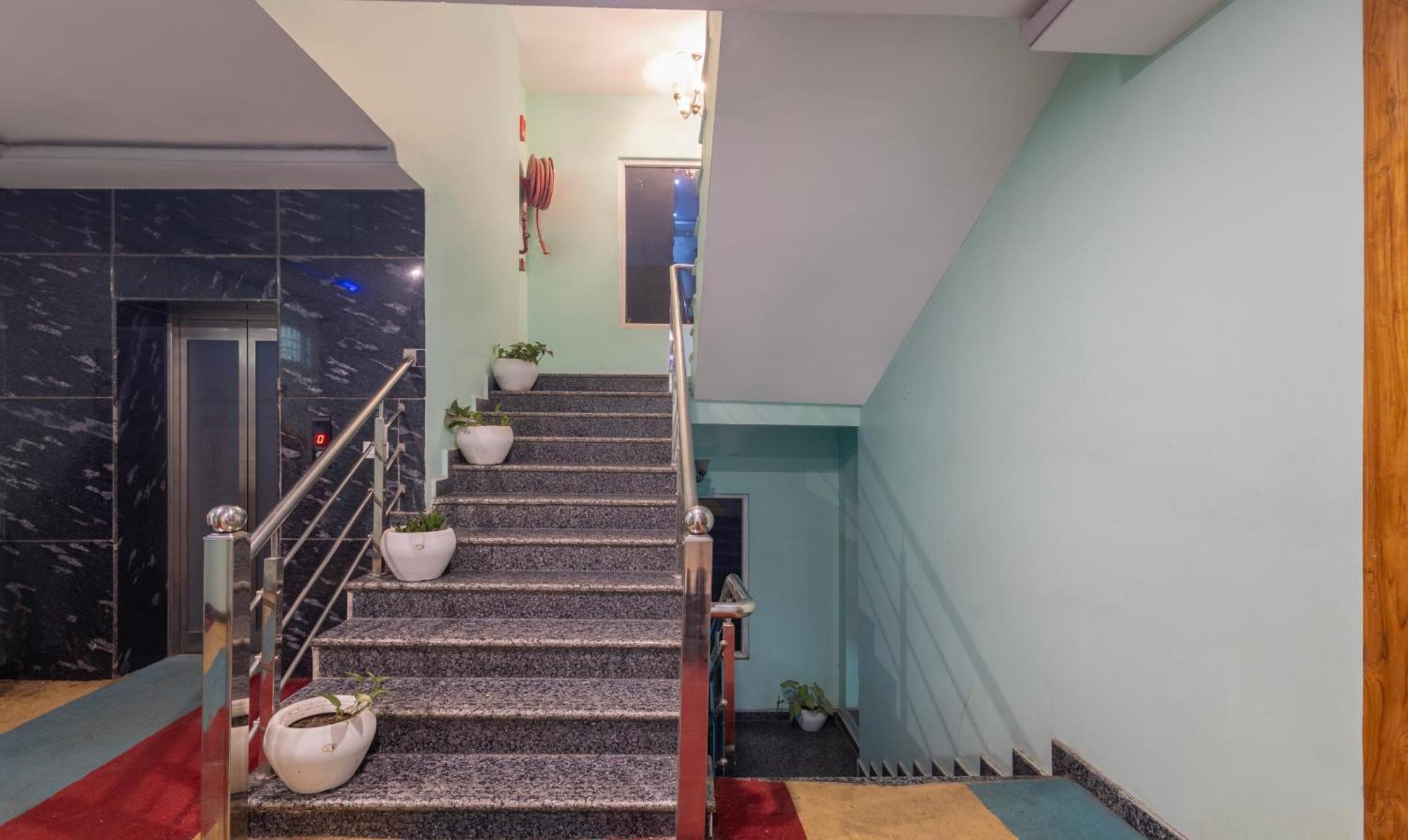 Hotel Treebo Shakuntalam, Near Lucknow Airport Exteriér fotografie